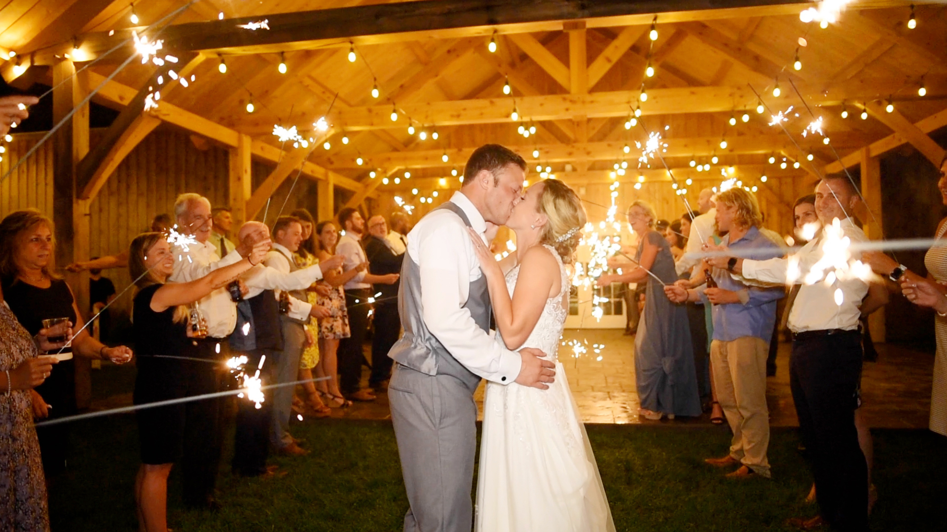 summer wedding sparkler sendoff at fortune valley manor in saugerties ny